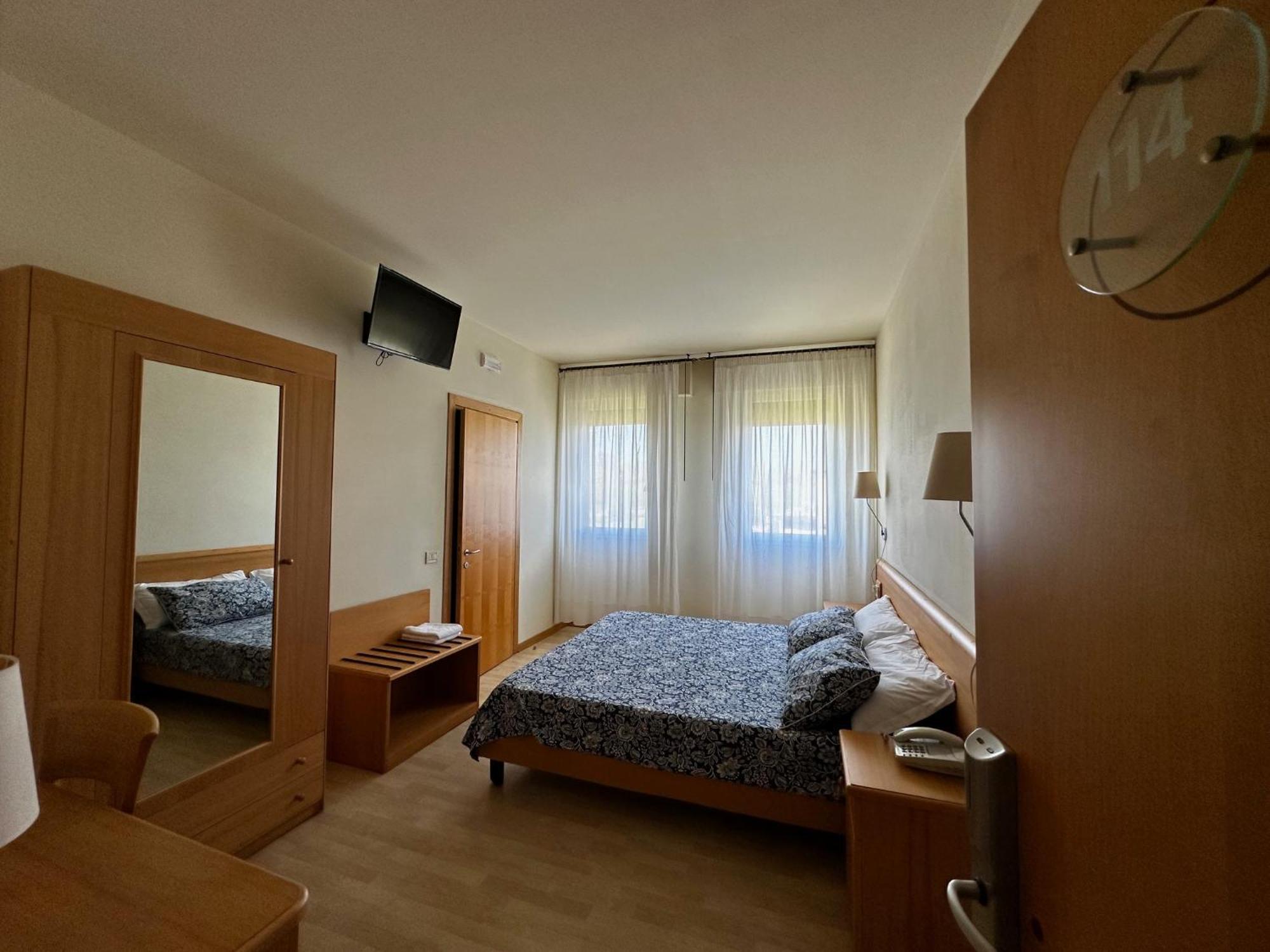 Hotel Ponte Molo بورتو تولي المظهر الخارجي الصورة
