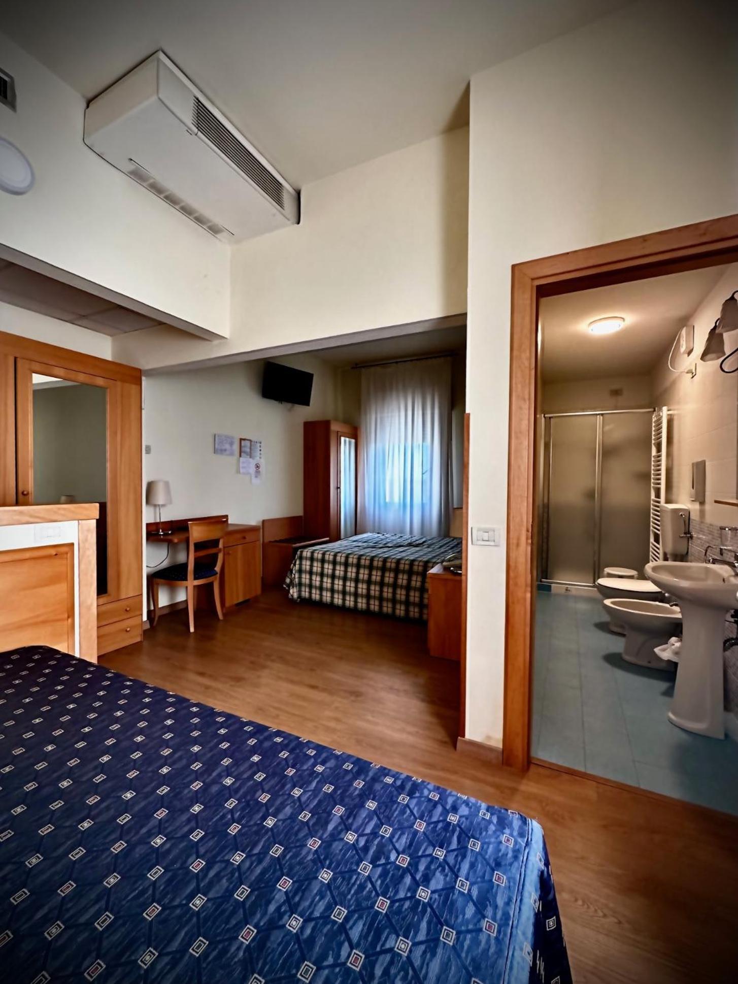 Hotel Ponte Molo بورتو تولي المظهر الخارجي الصورة